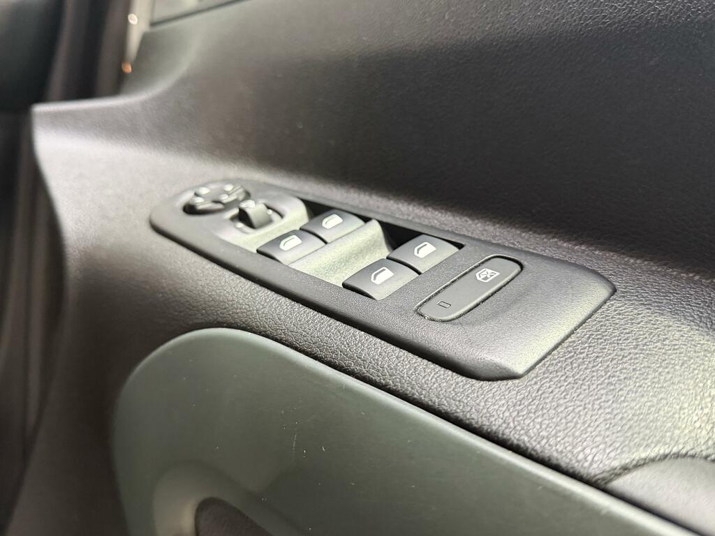 Citroen Berlingo Mpv White #26