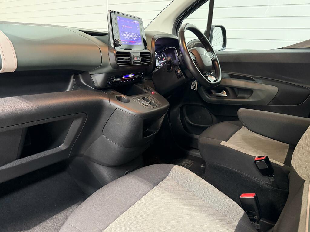 Citroen Berlingo Mpv White #10
