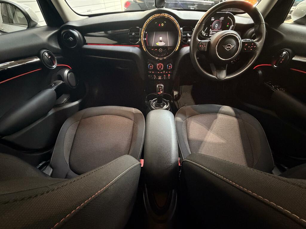 Mini Hatch 1.5 Cooper Classic Hatchback Steptronic White #6