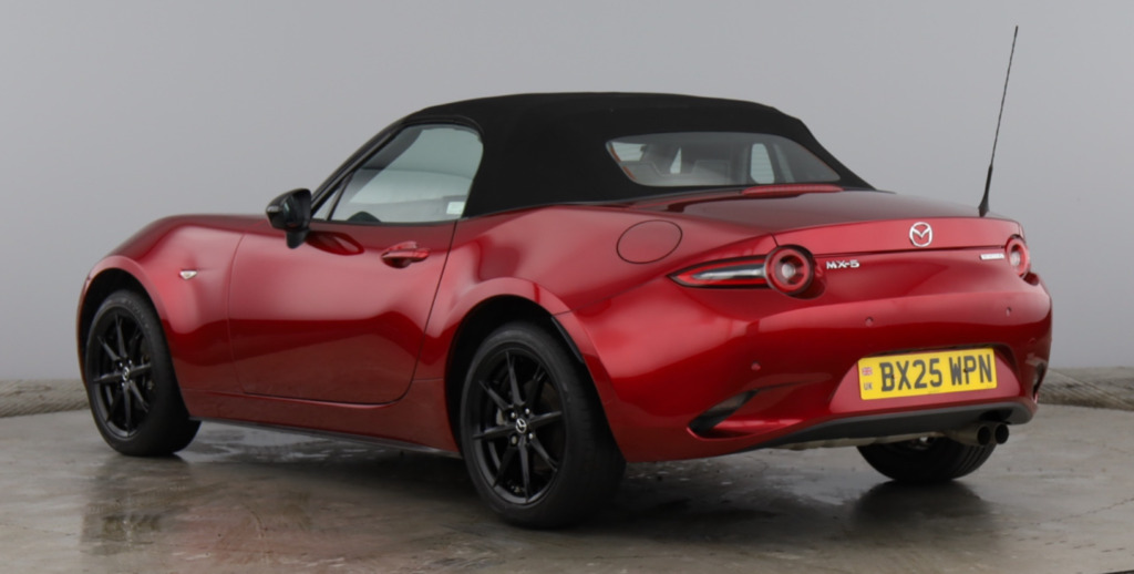 Mazda MX-5 1.5 Skyactiv-g Prime-line Roadster Manu Red #4