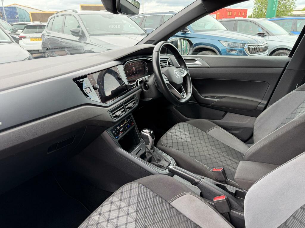 Volkswagen Taigo 1.5 Tsi R-line Suv Dsg Euro 6 Ss 15 Black #2