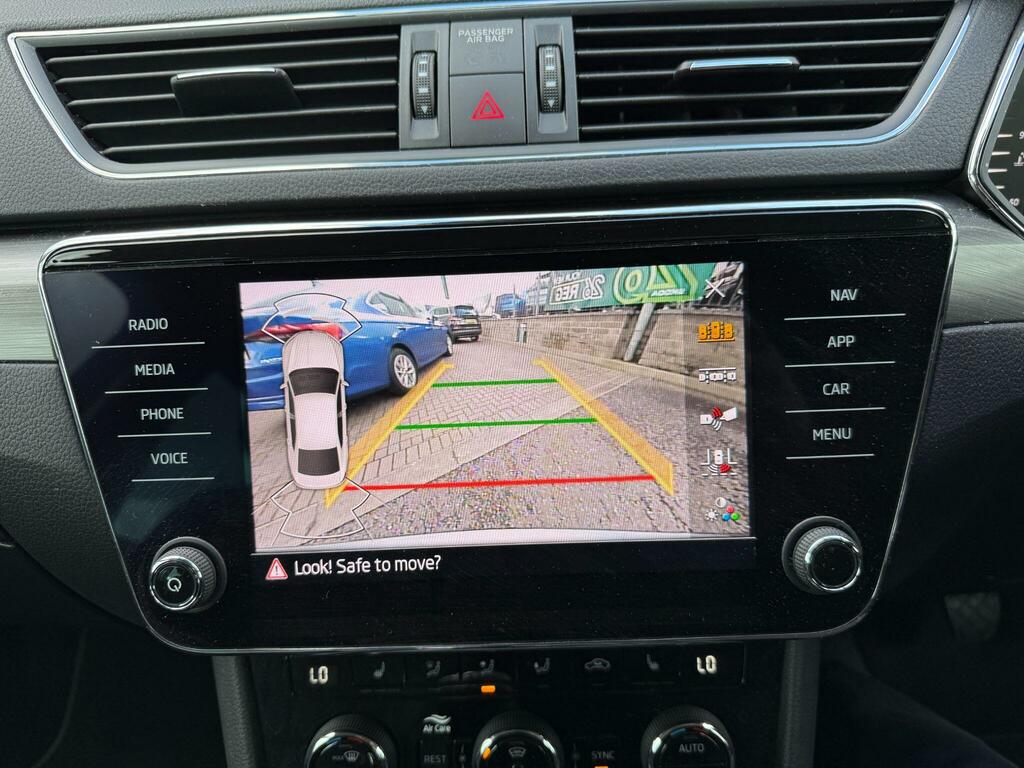 Skoda Superb Se Technology 1.5 Tsi 150 Ps Dsg Black #36