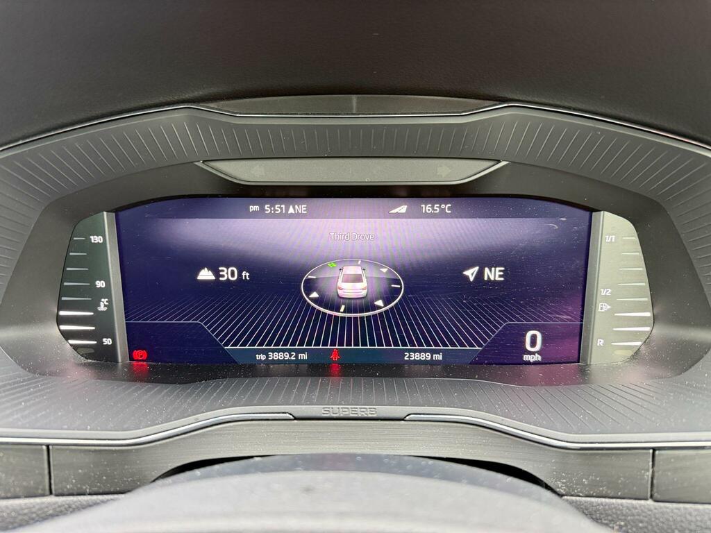 Skoda Superb Se Technology 1.5 Tsi 150 Ps Dsg Black #43