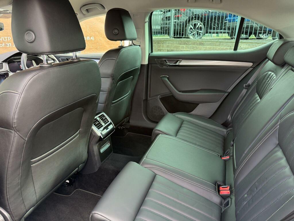 Skoda Superb Se Technology 1.5 Tsi 150 Ps Dsg Black #16