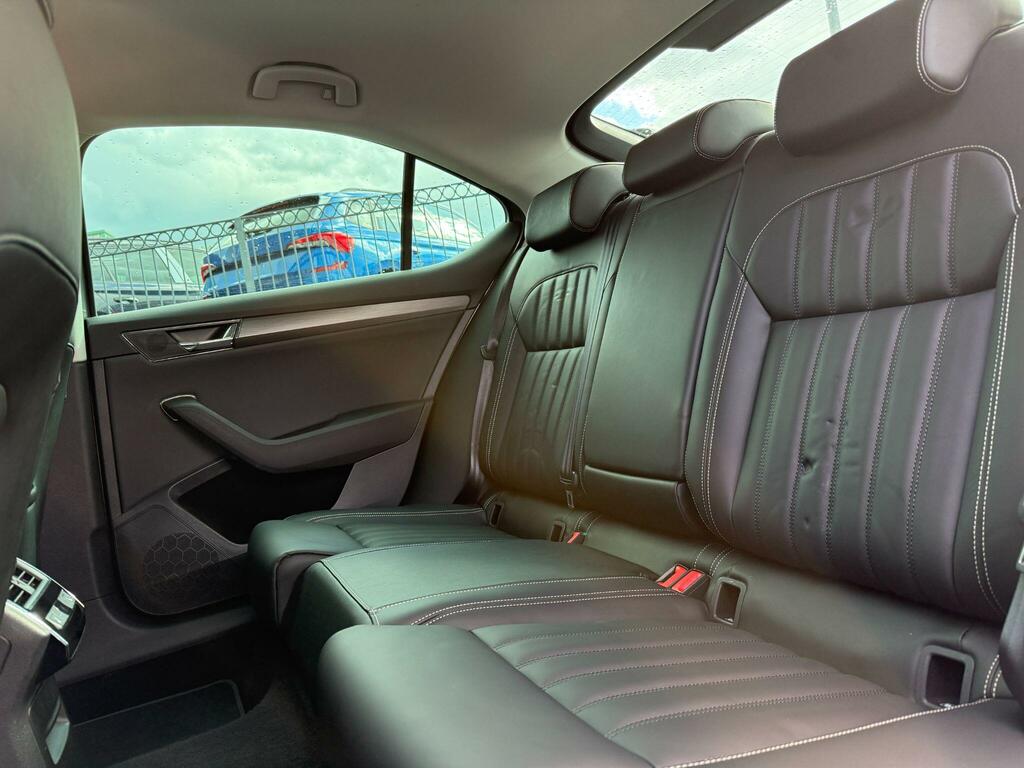 Skoda Superb Se Technology 1.5 Tsi 150 Ps Dsg Black #17