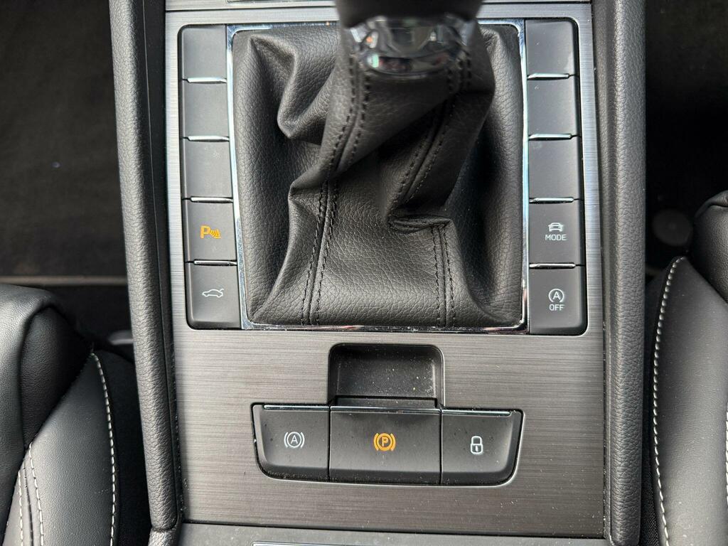 Skoda Superb Se Technology 1.5 Tsi 150 Ps Dsg Black #13