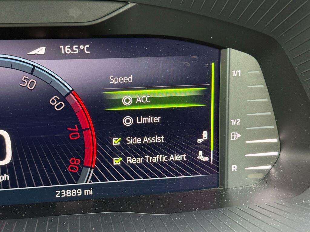 Skoda Superb Se Technology 1.5 Tsi 150 Ps Dsg Black #46