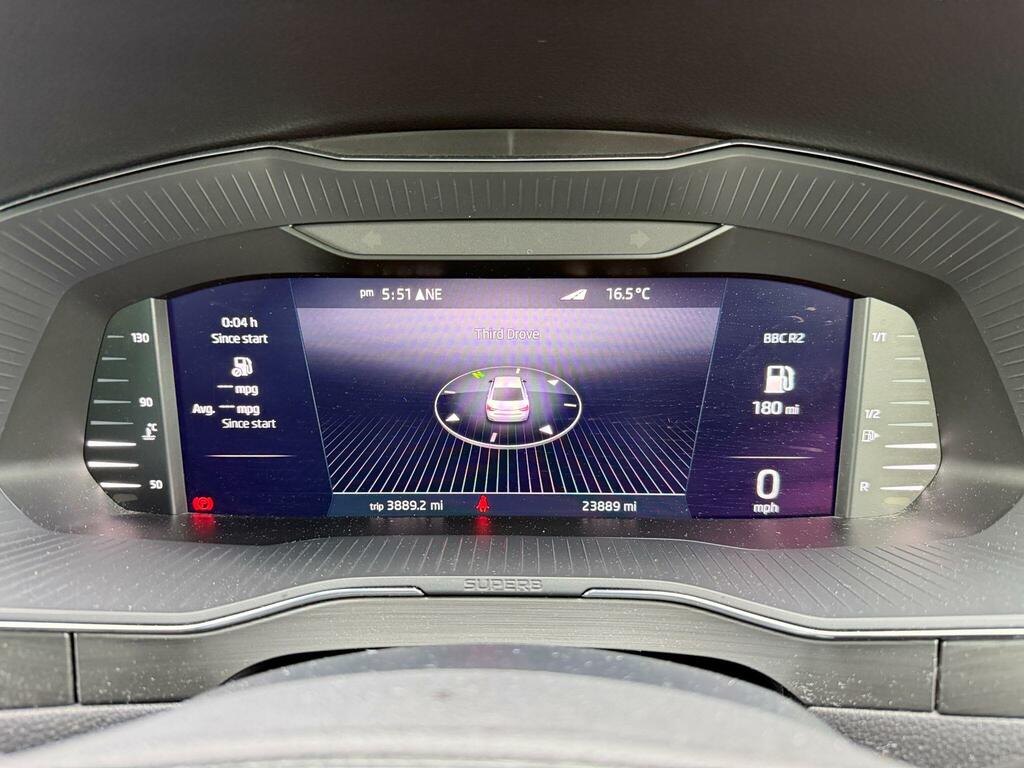 Skoda Superb Se Technology 1.5 Tsi 150 Ps Dsg Black #44