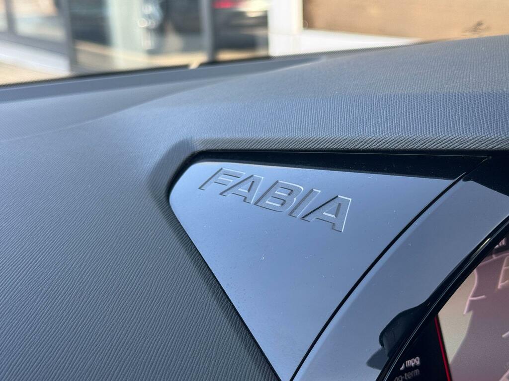 Skoda Fabia 1.0 Tsi Se Edition 95 Ps Black #63