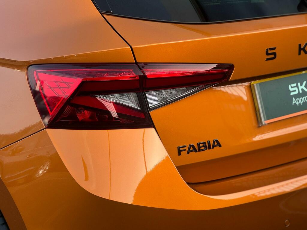 Skoda Fabia 1.0 Tsi Se Edition 95 Ps Black #65