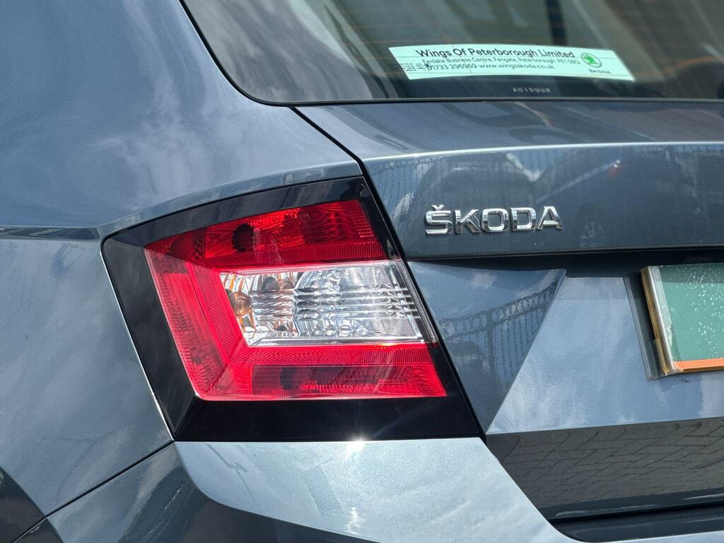 Skoda Fabia Fabia Se Mpi White #46