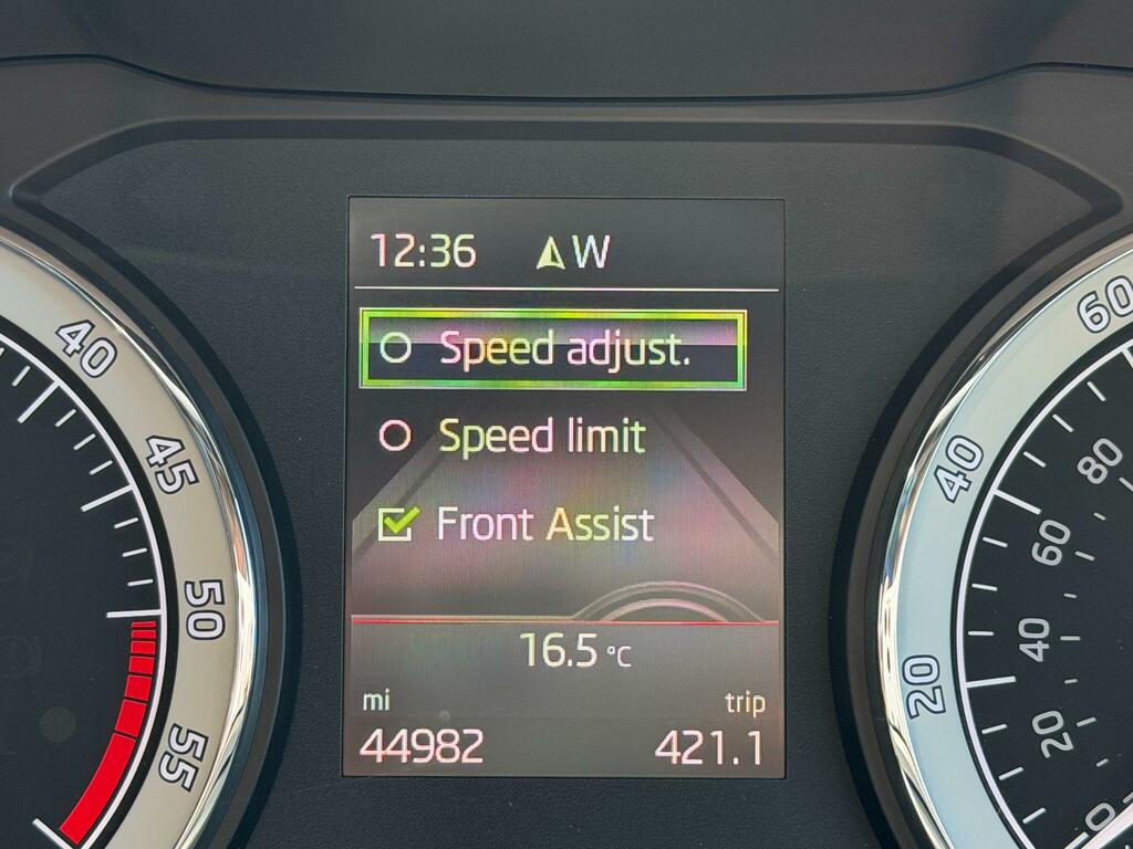 Skoda Karoq Se Blue #38