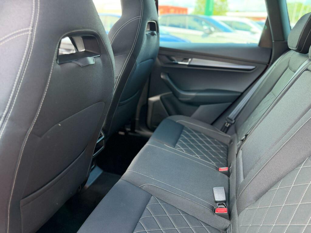 Skoda Karoq Se Blue #16