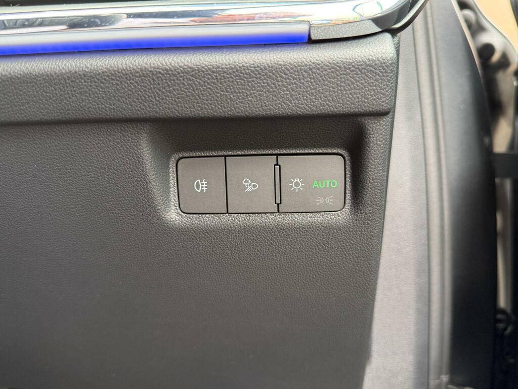 Skoda ENYAQ 60 Blue #18