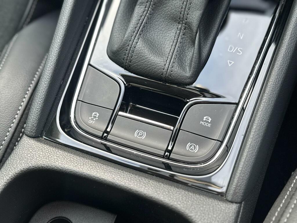 Skoda Karoq 1.5 Tsi Se L Black #55