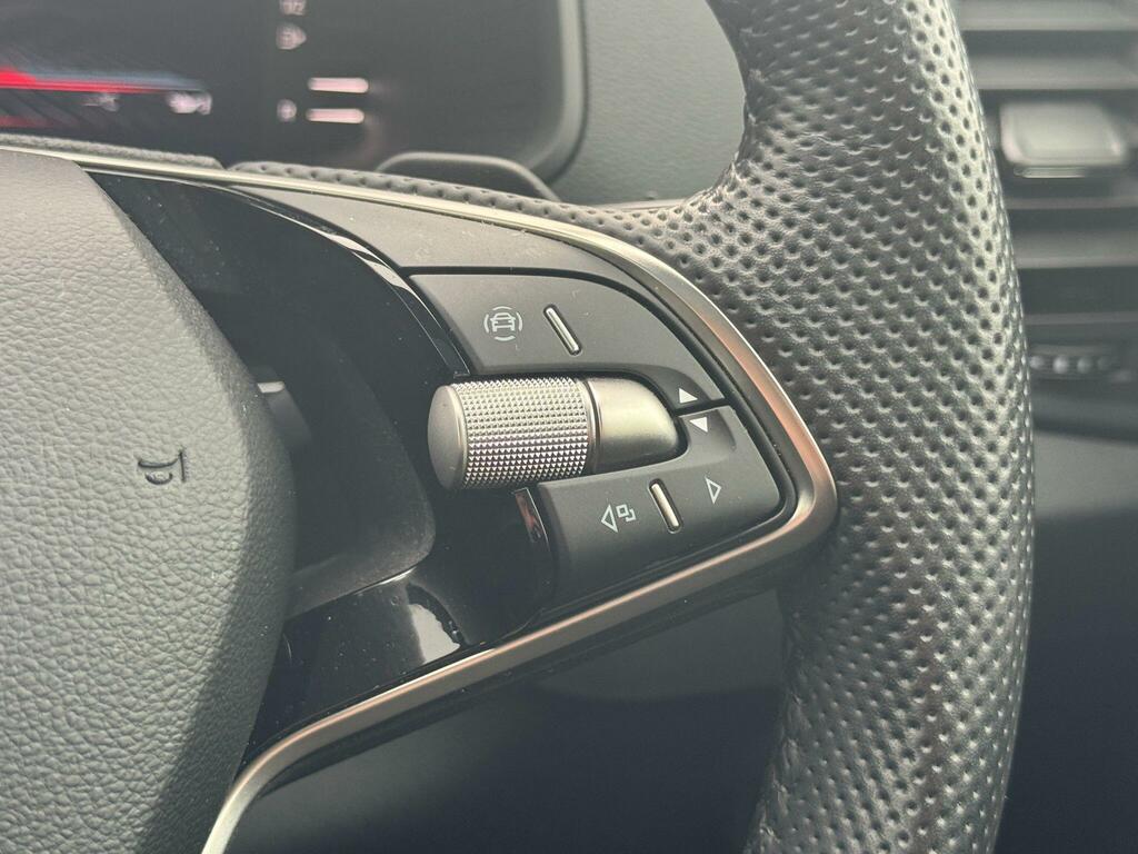 Skoda Karoq Se Drive Black #38