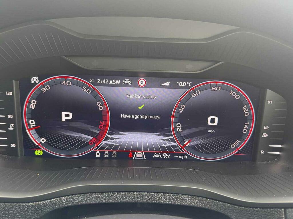 Skoda Karoq Se Drive Black #11