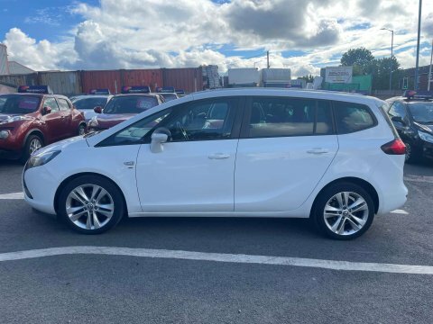 Vauxhall Zafira Tourer Sri T White #3