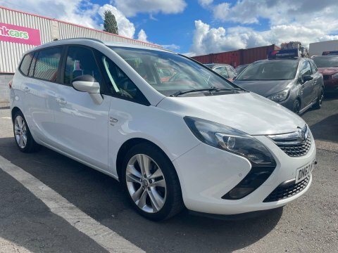Vauxhall Zafira Tourer Sri T White