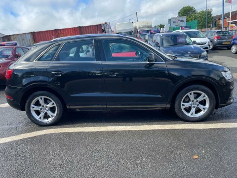 Audi Q3 2.0 Q3 Se MH65NBJ Black #2