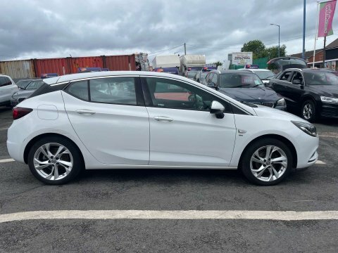 Vauxhall Astra Hatchback 1.6 Cdti Ecotec Blueinjection Sri Euro 6 White #9