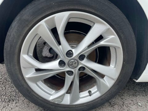 Vauxhall Astra Hatchback 1.6 Cdti Ecotec Blueinjection Sri Euro 6 White #17