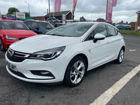 Vauxhall Astra Hatchback 1.6 Cdti Ecotec Blueinjection Sri Euro 6 White #49