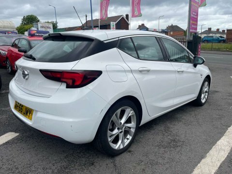 Vauxhall Astra Hatchback 1.6 Cdti Ecotec Blueinjection Sri Euro 6 White #35