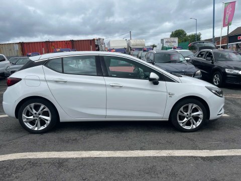 Vauxhall Astra Hatchback 1.6 Cdti Ecotec Blueinjection Sri Euro 6 White #21