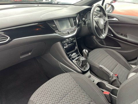 Vauxhall Astra Hatchback 1.6 Cdti Ecotec Blueinjection Sri Euro 6 White #8