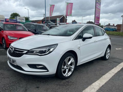 Vauxhall Astra Hatchback 1.6 Cdti Ecotec Blueinjection Sri Euro 6 White #29