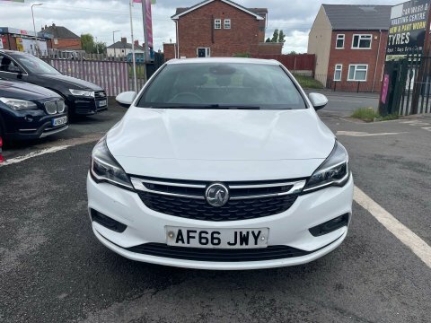 Vauxhall Astra Hatchback 1.6 Cdti Ecotec Blueinjection Sri Euro 6 White #42