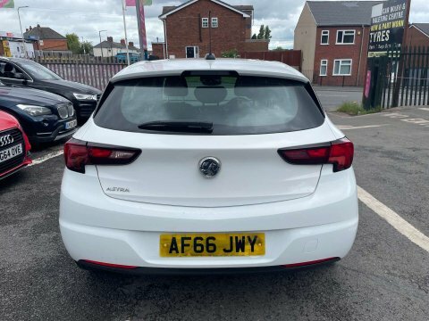Vauxhall Astra Hatchback 1.6 Cdti Ecotec Blueinjection Sri Euro 6 White #18