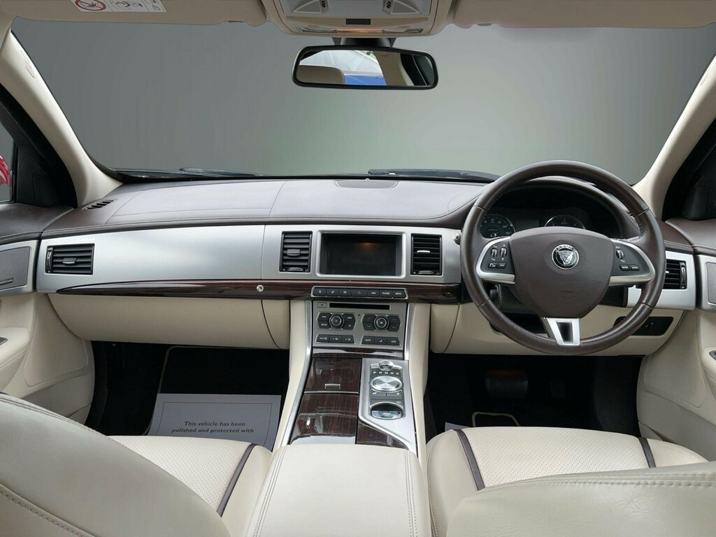 Jaguar XF Xf Luxury D White #12