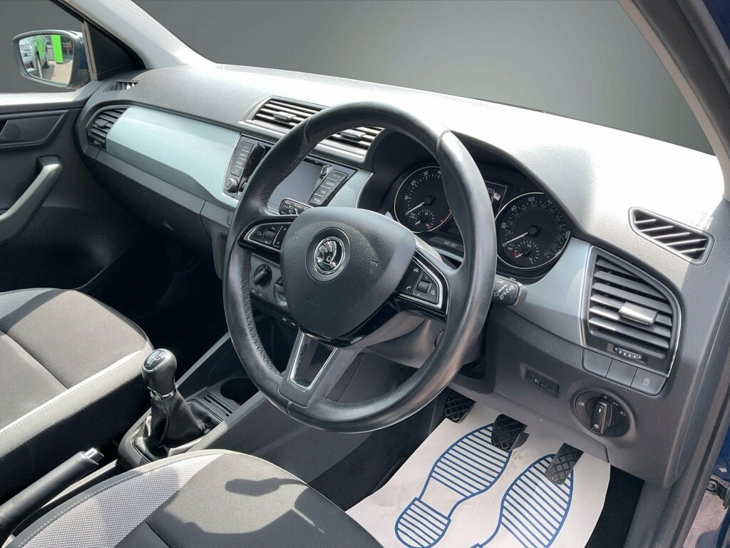Skoda Fabia 1.2 Tsi Colour Edition White #7