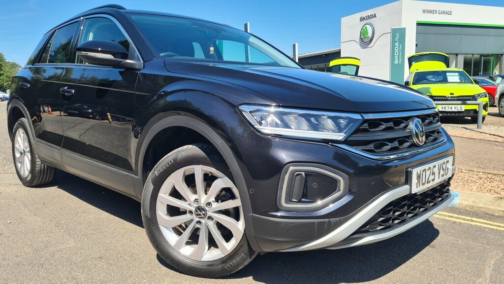 Volkswagen T-Roc 1.5 Tsi Match Dsg Blue #1
