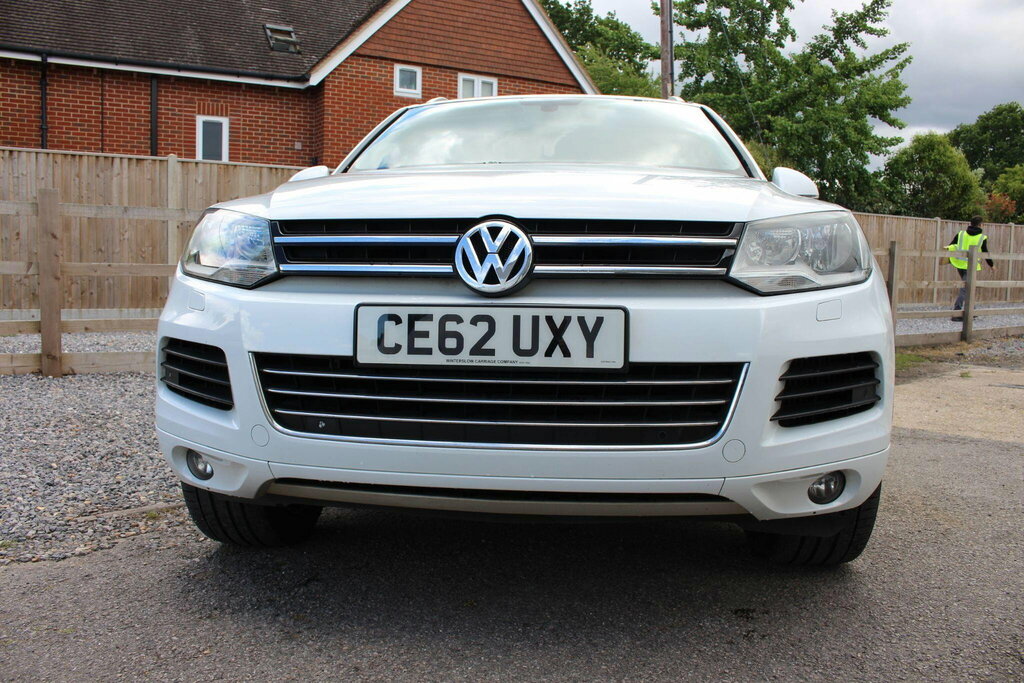 Volkswagen Touareg Se White #10