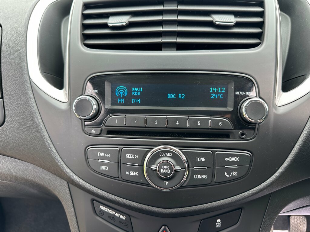 Chevrolet Trax 1.7 Vcdi Lt Euro 5 Ss Black #26