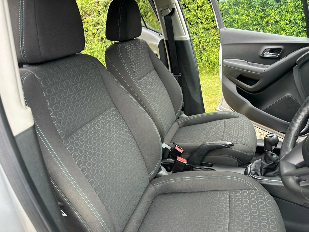 Chevrolet Trax 1.7 Vcdi Lt Euro 5 Ss Black #20