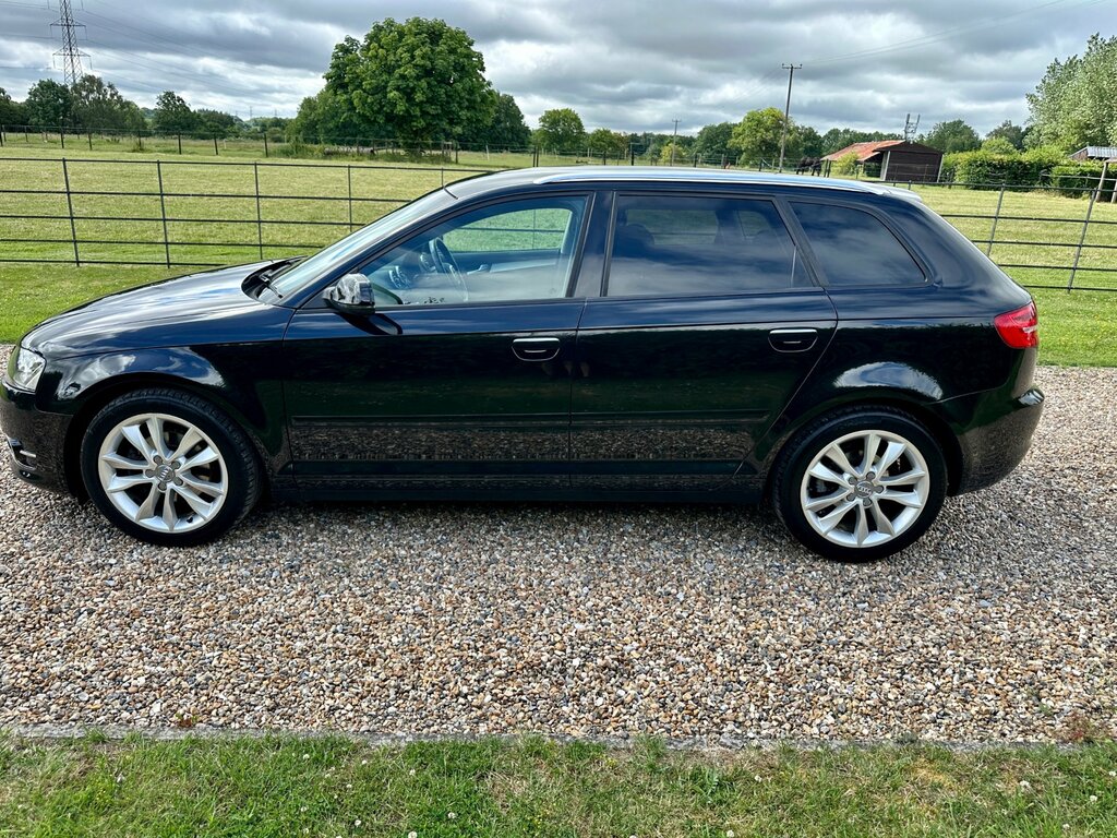 Audi A3 2.0 Tdi Sport Sportback Euro 5 Black #5