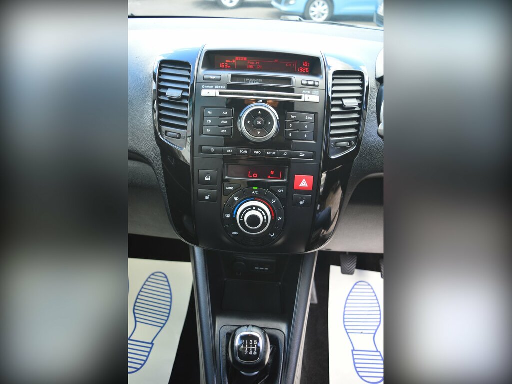 Kia Venga 1.4 Crdi 2 89 Bhp Silver #13