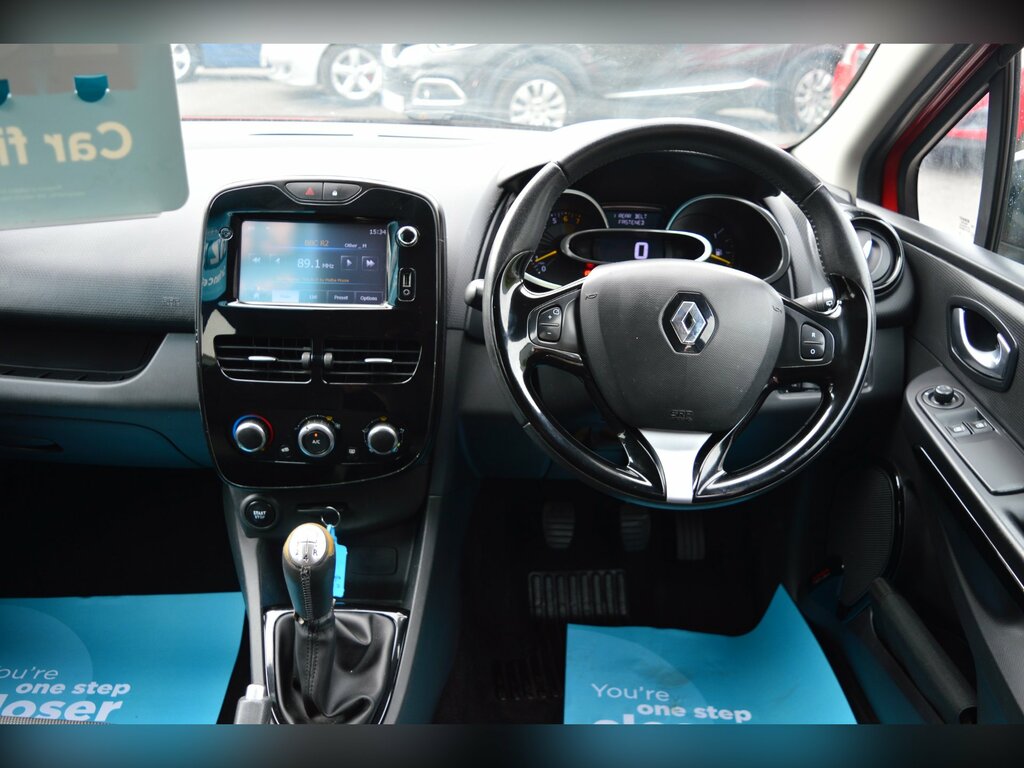 Renault Clio 1.2 16V Dynamique Nav Hatchback RF15WRD Red #3