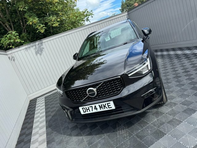 Volvo XC40 2.0 B4 Mhev Plus Dark Suv Hybrid Dct Au DH74MKE Black #4