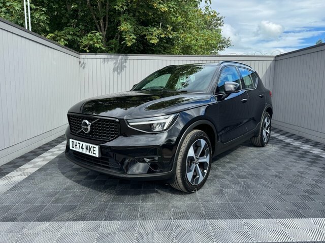 Volvo XC40 2.0 B4 Mhev Plus Dark Suv Hybrid Dct Au DH74MKE Black #3