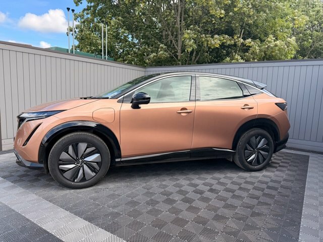 Nissan Ariya 63Kwh Engage Suv 7.4Kw Charger Brown #4