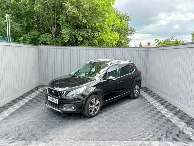 Peugeot 2008 1.2 Puretech Allure Suv Euro 6 Black