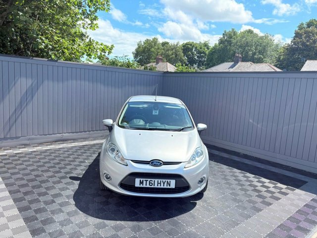 Ford Fiesta Titanium Silver #7