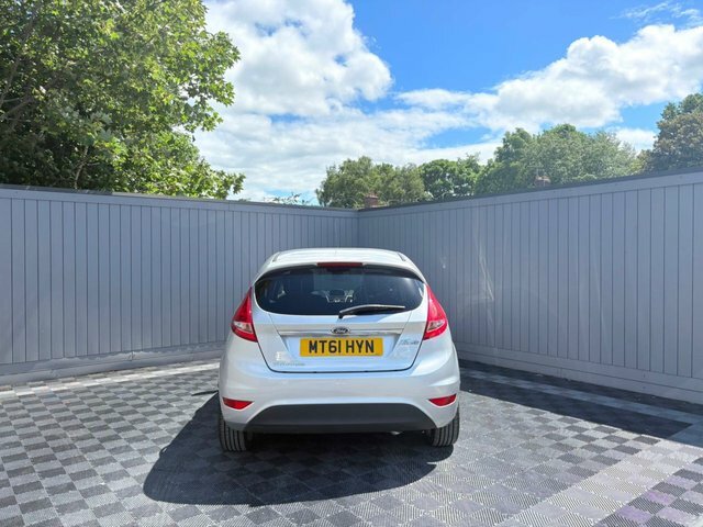 Ford Fiesta Titanium Silver #11