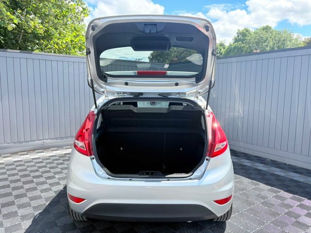 Ford Fiesta Titanium Silver #28