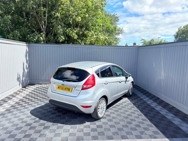 Ford Fiesta Titanium Silver #14
